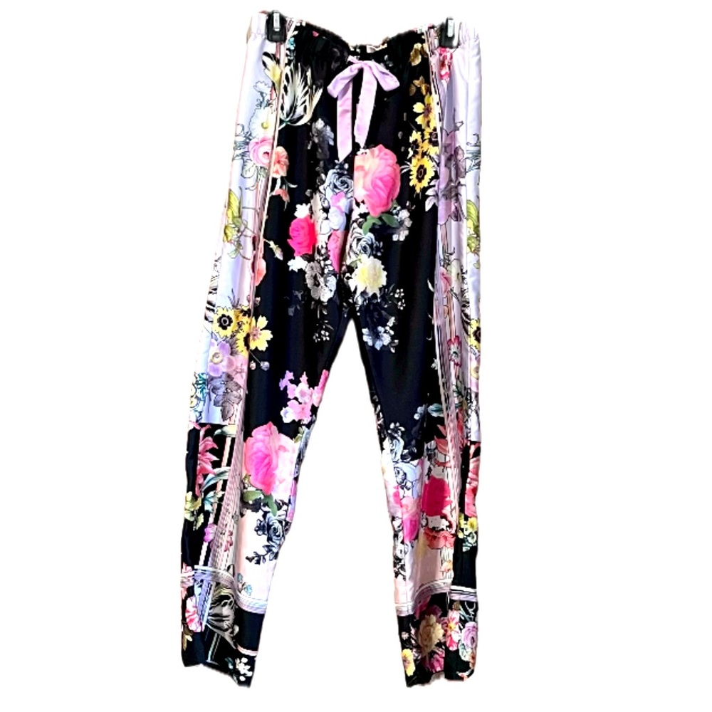 EUC Victoria Secret’s satin floral pajama pants. Size M